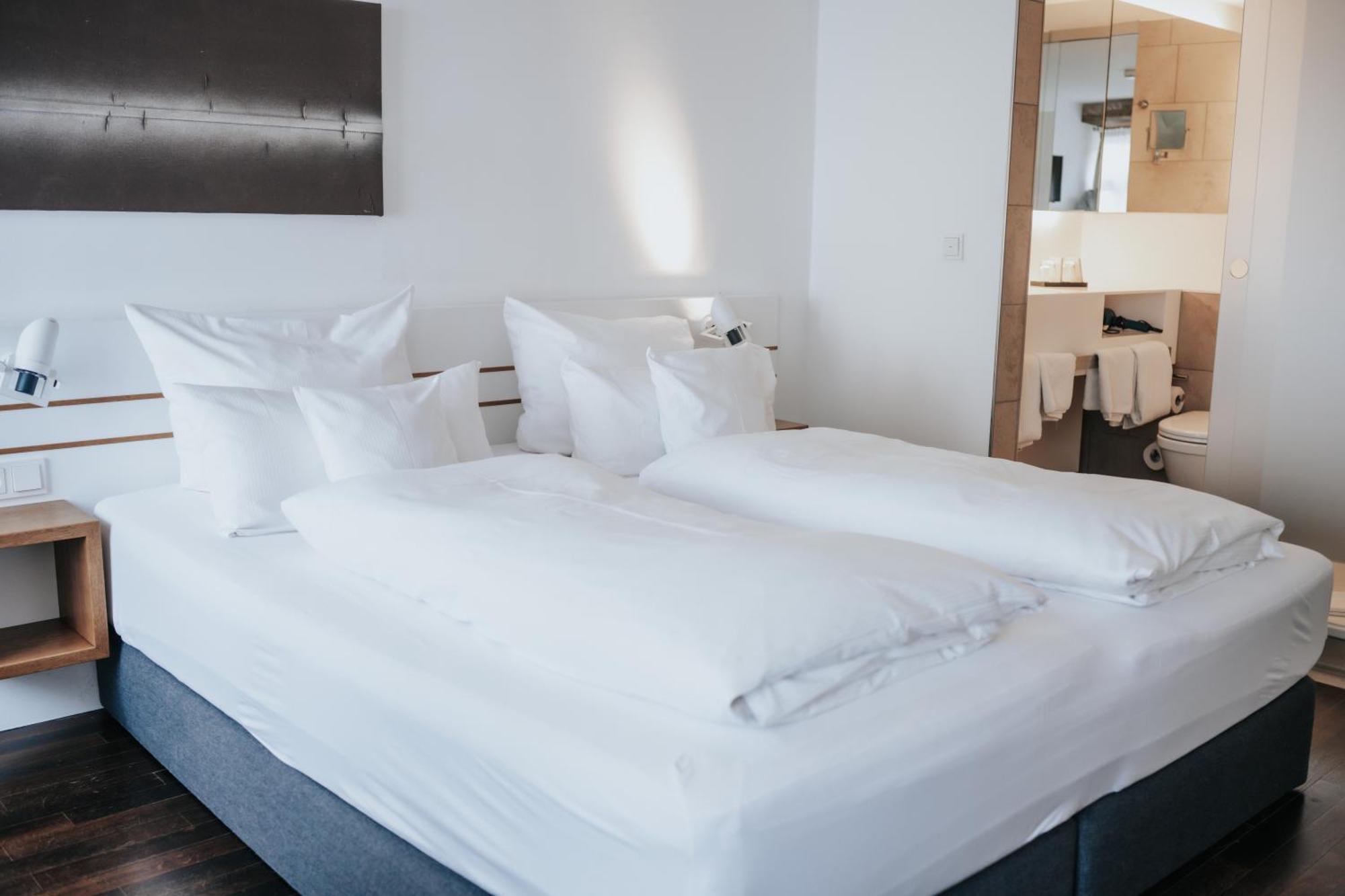 Design Hotel & Restaurant Loewen 울름 외부 사진