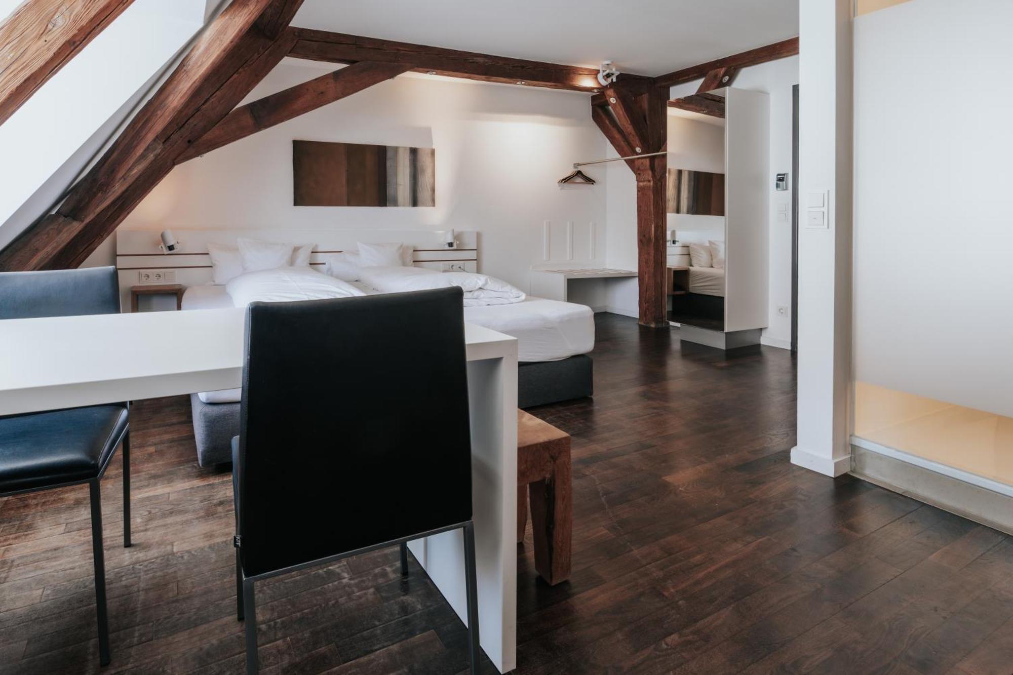 Design Hotel & Restaurant Loewen 울름 외부 사진